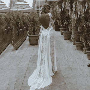 Robe de Mariée Bohème Fendue en Dentelle