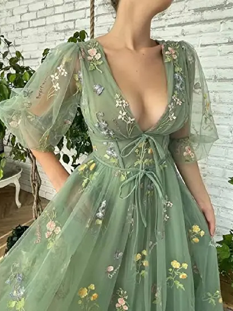 Robe Vert Sauge en Tulle Brodé – Image 4