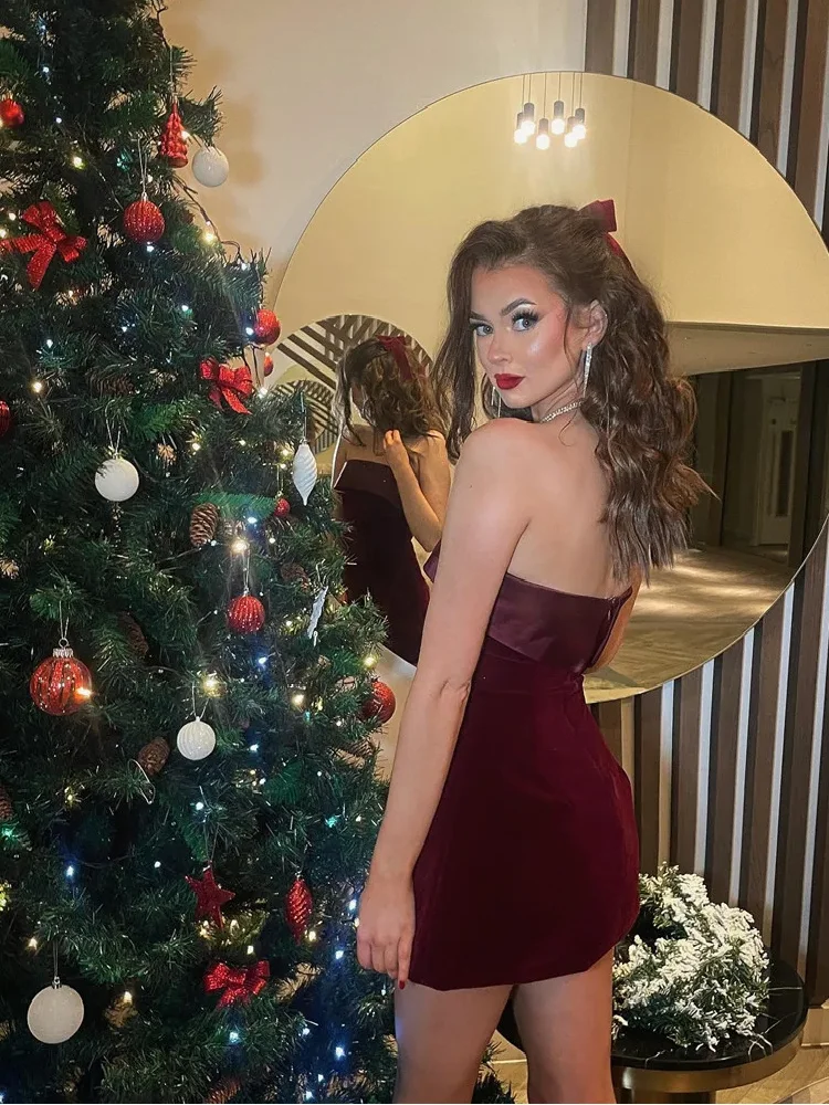 Robe Bordeaux Courte en Velours – Image 4