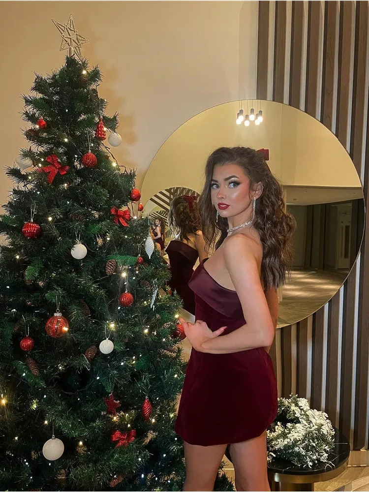 Robe Bordeaux Courte en Velours – Image 3