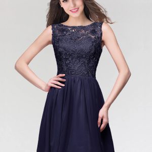 Robe Bleu Marine Courte en Dentelle