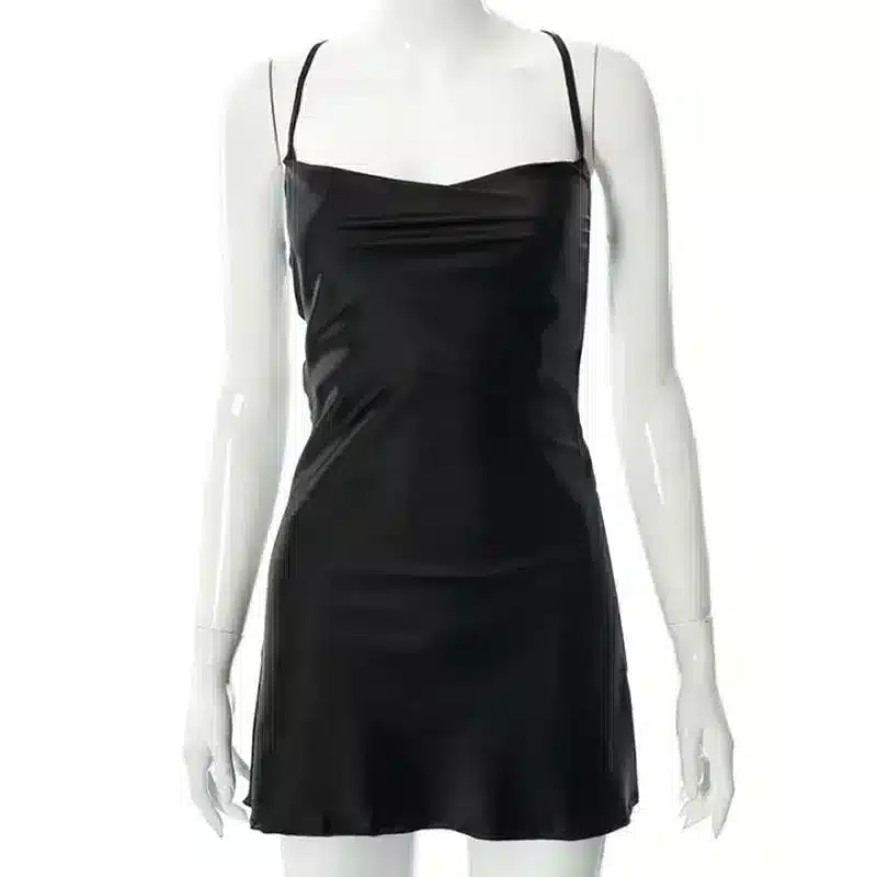 Robe d’Été Dos Nu en Satin Noire – Image 5