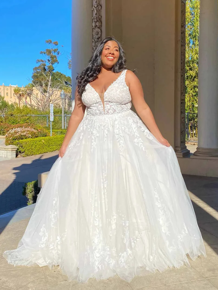 Robe de Mariée Empire Grande Taille – Image 4