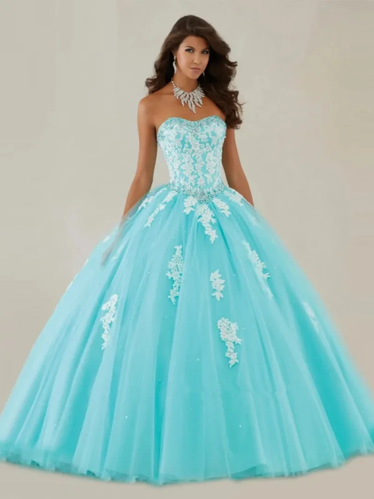 Robe de Mariée Bleu Turquoise et Blanche