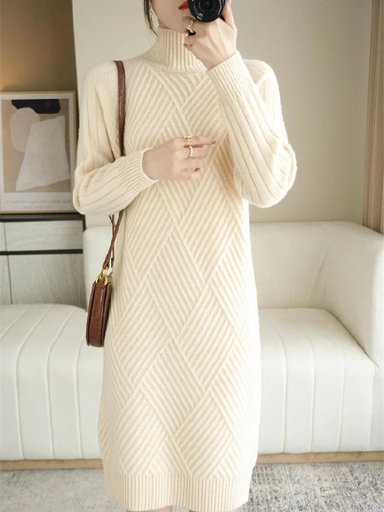 Robe Pull Beige Élégante
