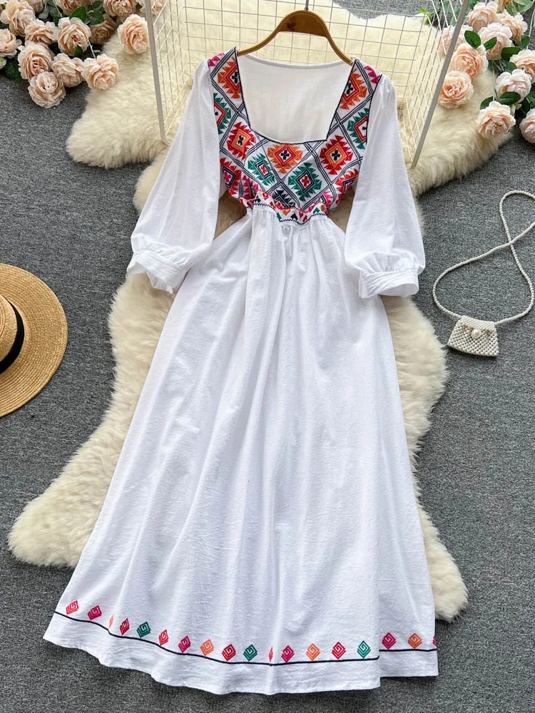 Robe Berbère à Motif Kabyle