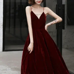 Robe de Cocktail Bordeaux