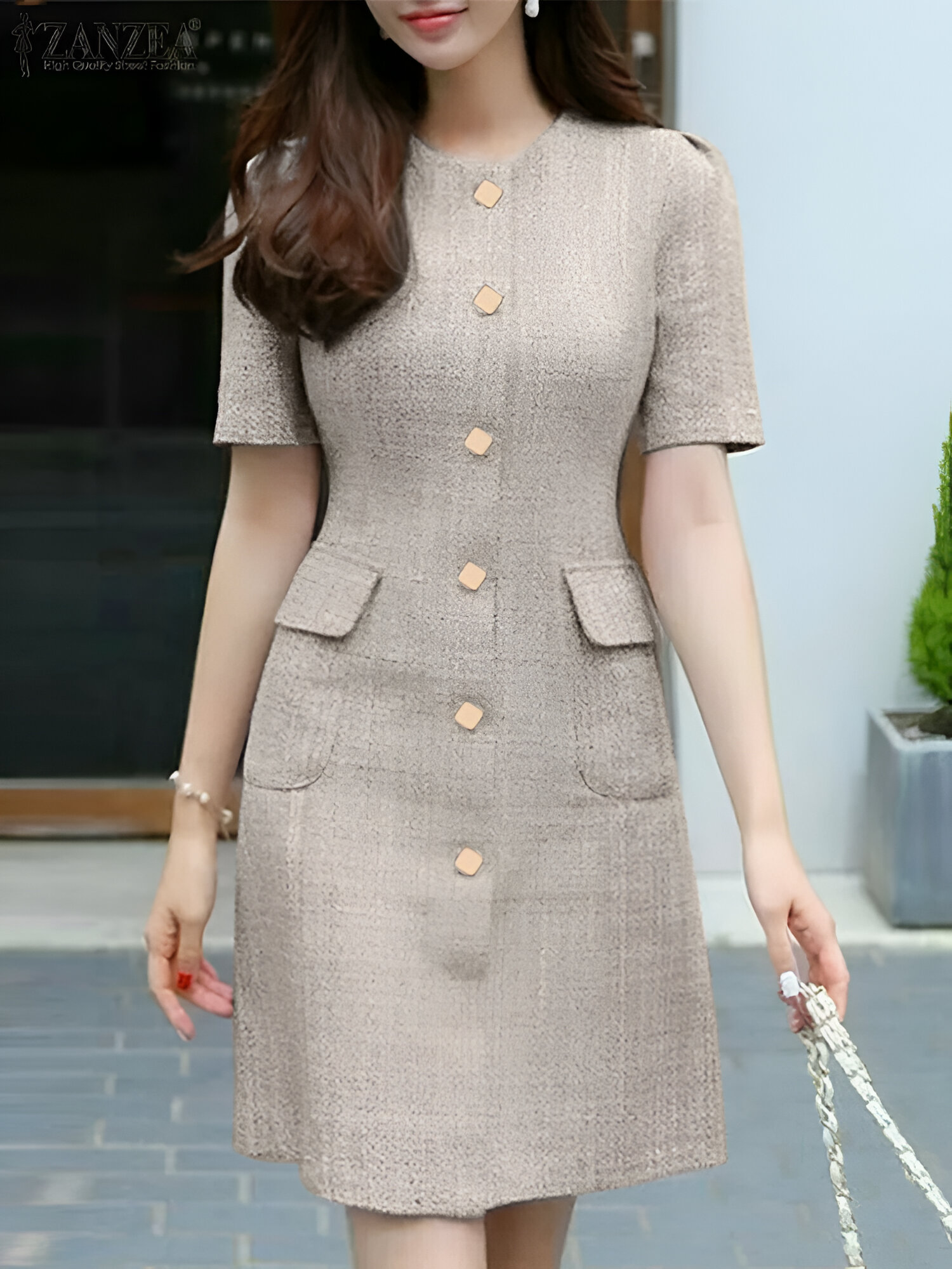 Robe Droite Chic Boutonnée