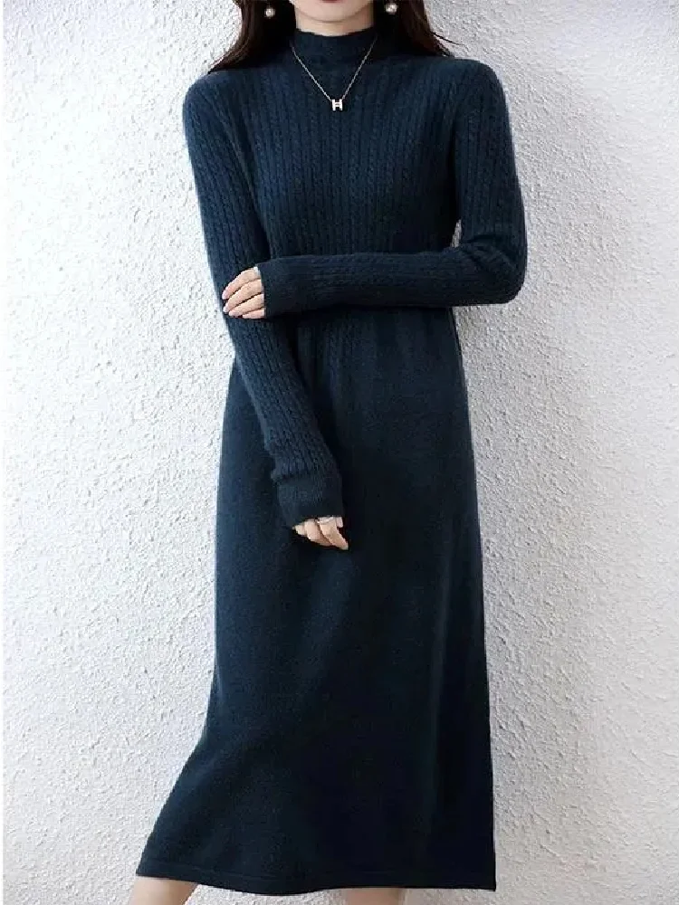 Robe en Laine Bleu Marine – Image 3