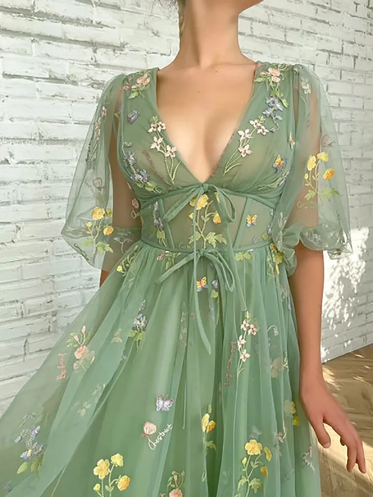 Robe Vert Sauge en Tulle Brodé