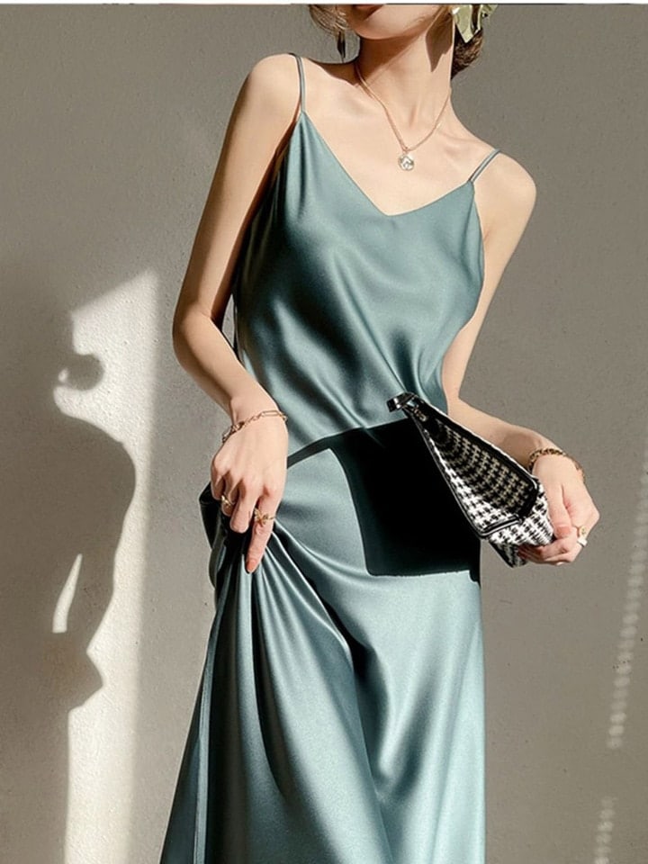 Robe en Soie Chic