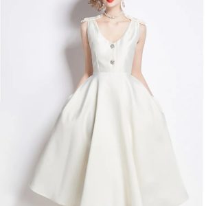 Robe Trapèze Mi-Longue Satinée