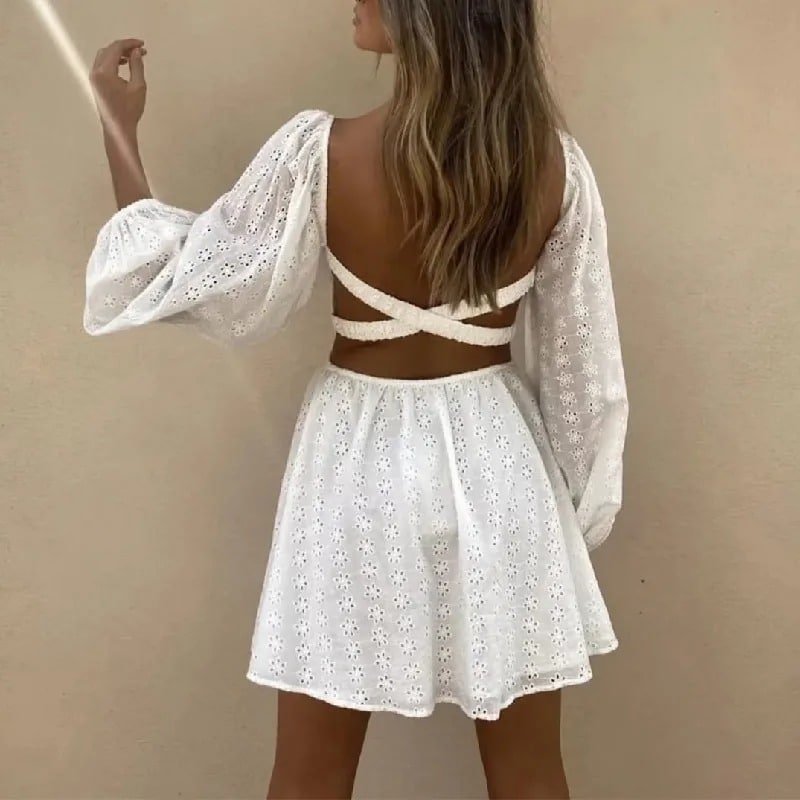 Robe Dos Nu Croisé avec Manches Bouffantes