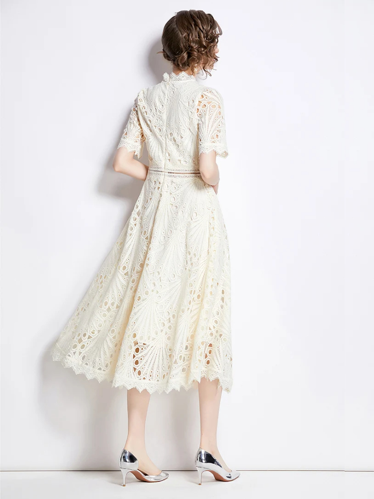 Robe Trapèze Chic en Dentelle – Image 3