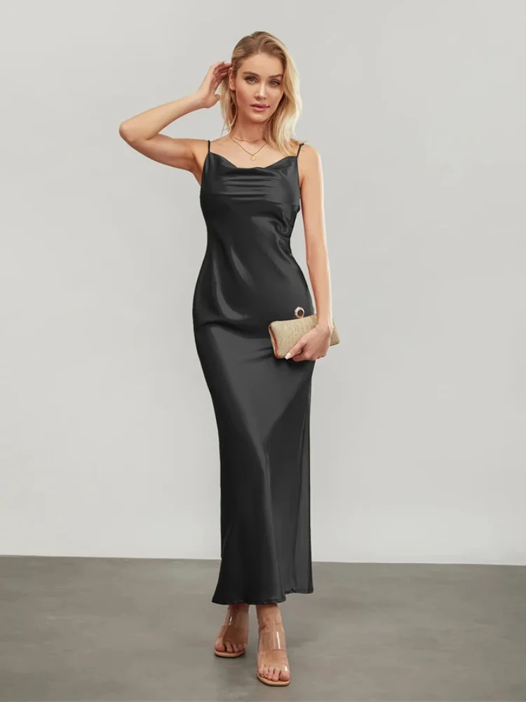 Robe en Soie Noire