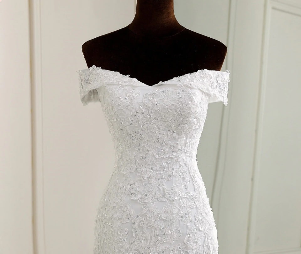Robe de Mariée Col Bateau