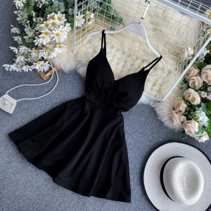 Robe Patineuse Courte à Fines Bretelles