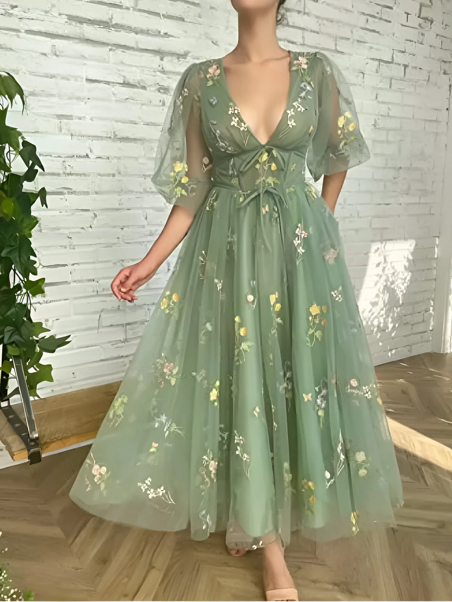 Robe Vert Sauge en Tulle Brodé